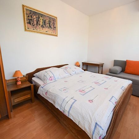 Apartment Toni Malinska Luaran gambar