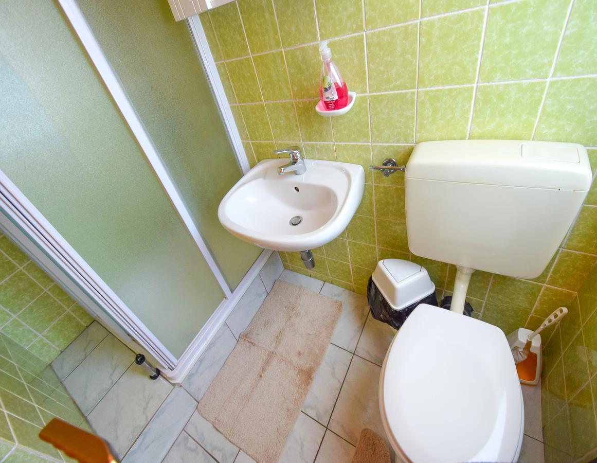 Apartment Toni Malinska Luaran gambar